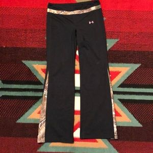 Under Armour Black Camo Yoga Pant